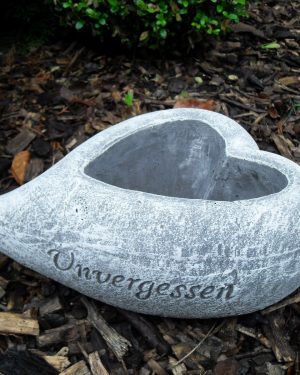 Steinfigur Grabschmuck Pflanzherz "Unvergessen"