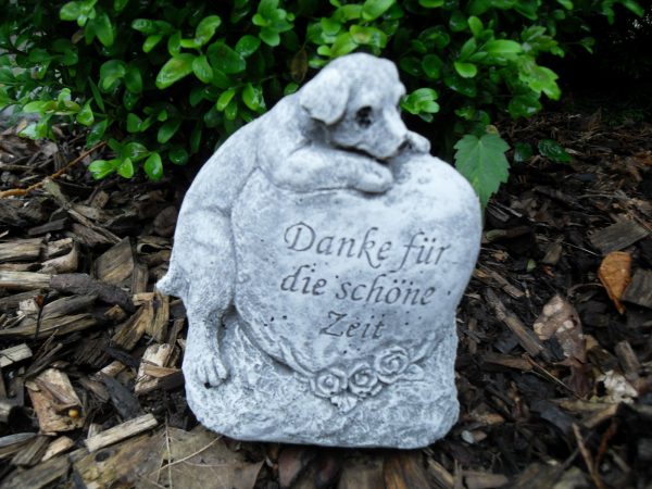 Steinfigur Grabschmuck Hund "Danke für die schöne Zeit"