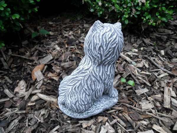 Steinfigur Westi mit Ball – Bild 4
