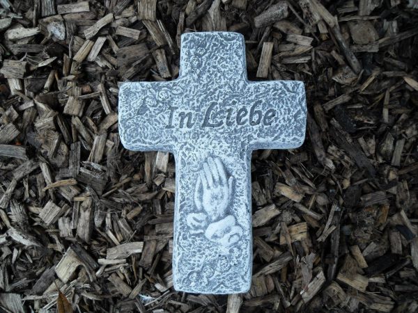 Steinfigur Grabschmuck Kreuz "In Liebe"
