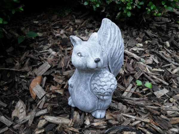 Steinfigur Eichhörnchen – Bild 3