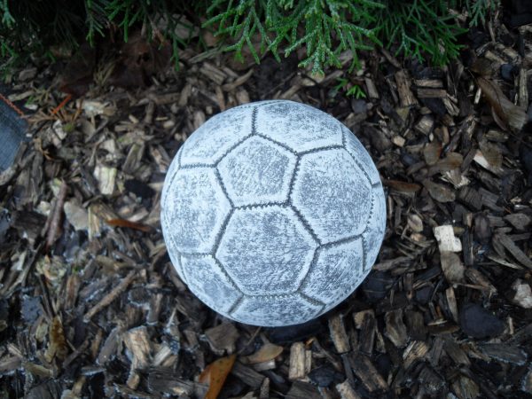 Ball auf Sockel aus massiven Steinguss Frostfest – Bild 2