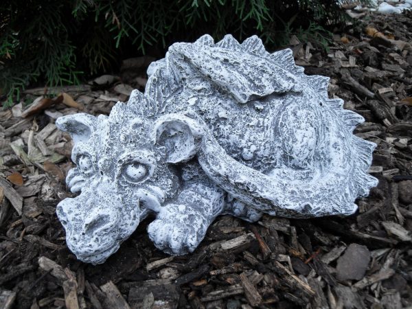 Steinfigur Drache Sweety Frostfest Steinguss