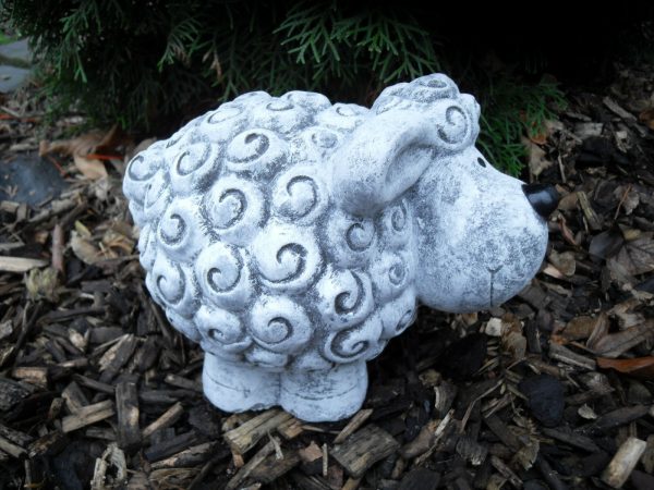 Steinfigur großes niedliches Schaf stehend Steinguss Frostfest Wetterfest Garten – Bild 3