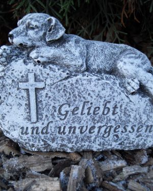 Steinfigur Grabschmuck Hund "Geliebt und unvergessen" Frostfest Haustier Grab