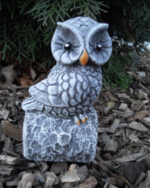 Steinfigur Eule auf Baumstamm Frostfest Wetterfest Kautz Steinguss Garten Deko