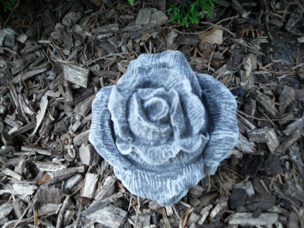 Steinfigur Rose Blüte Frostfest Wetterfest Garten Deko Blume – Bild 2