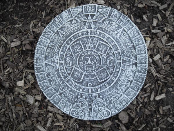 MAYA AZTEKEN Wandkalender aus massiven Steinguss Frostfest Wetterfest Garten