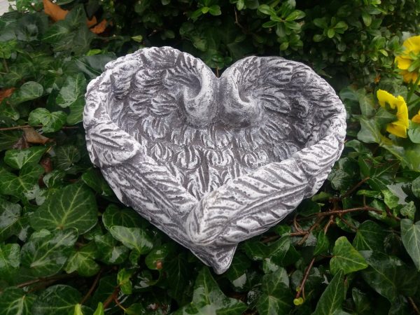 Pflanzschale Herz Flügelrand Steinguss Frostfest Wetterfest Garten Grabschmuck