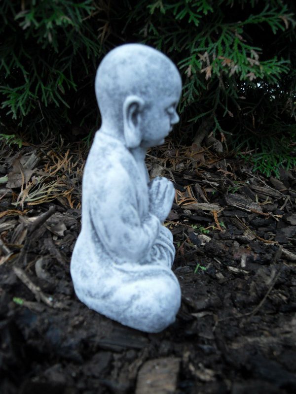 Steinfigur Buddha Mönch betend Feng-Shui Frostfest Steinguss Garten Deko – Bild 3