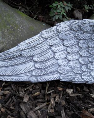 Steinfigur schöner Flügel (32cm) Frostfest Engel Garten Deko Grabschmuck