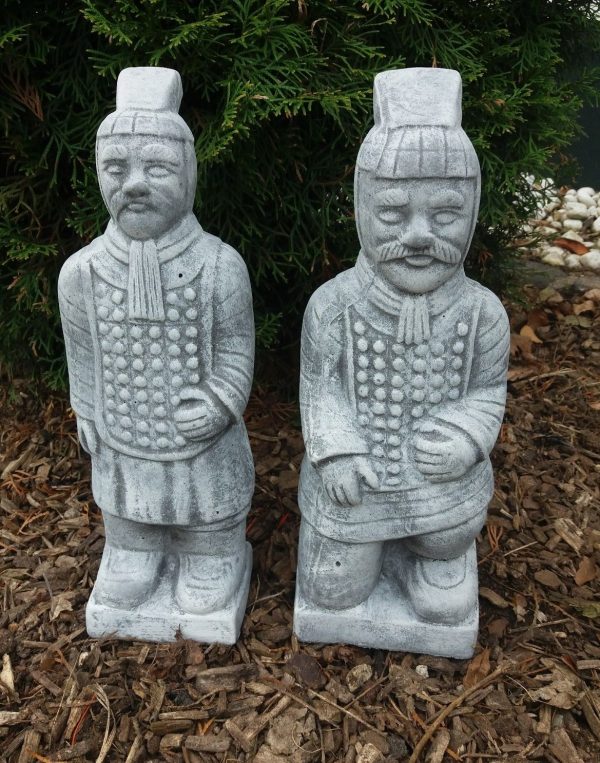Steinfigur chinesische Krieger stehend (36 cm) Frostfest Terrakotta Krieger – Bild 2