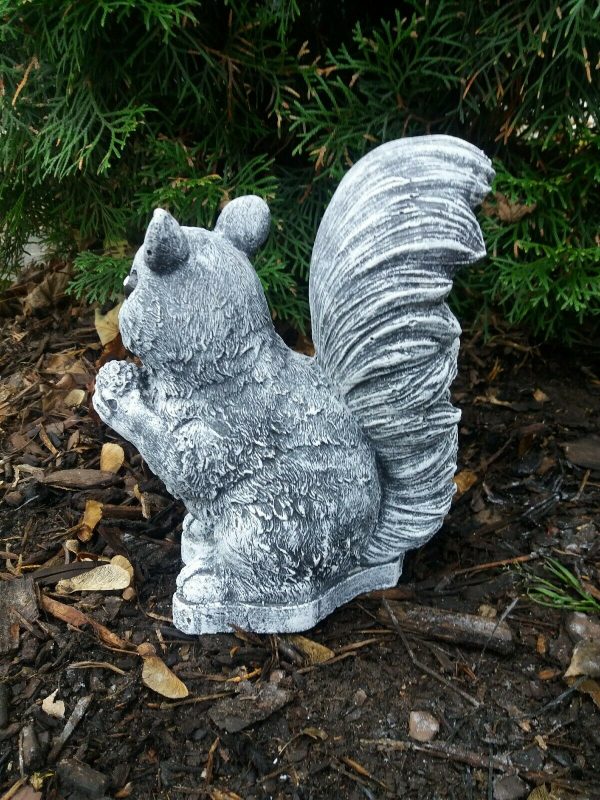 Steinfigur mittleres Eichhörnchen Frostfest Steinguss Garten Haus Deko – Bild 4