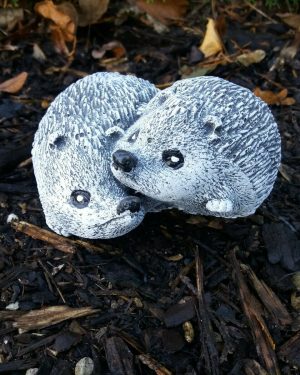 Steinfigur 2-er Igel Frostfest Wetterfest Steinguss Garten Deko