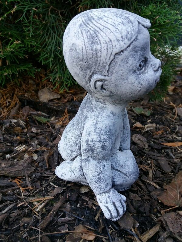 Steinfigur Junge sitzend Frostfest Steinguss Wetterfest Garten Deko – Bild 3