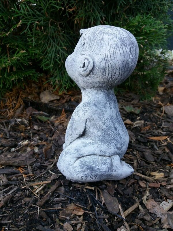 Steinfigur Junge sitzend Frostfest Steinguss Wetterfest Garten Deko – Bild 5