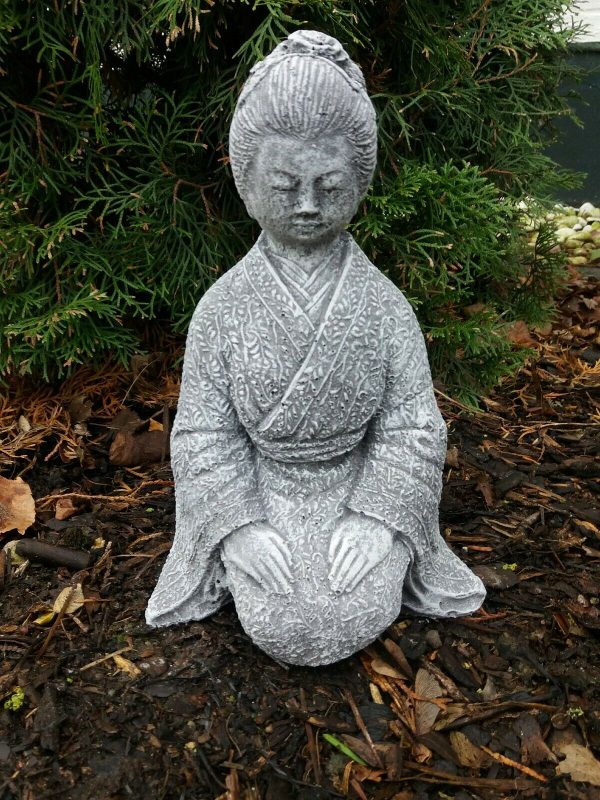 Steinfigur Geisha Japan Buddha massiver Steinguss Frostfest