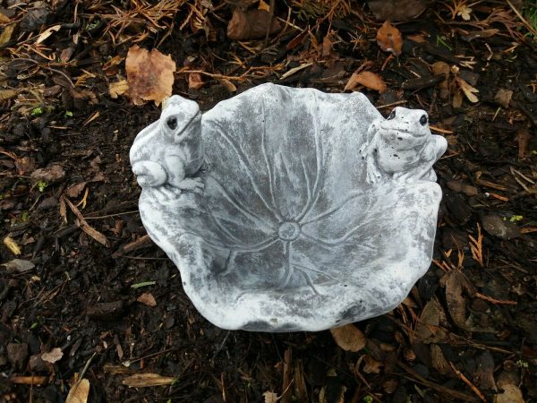 schöne Vogeltränke Frösche auf Blatt Steinguss Frostfest Wetterfest Garten Deko – Bild 4