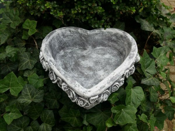 Pflanzschale Herz Rosenrand Steinguss Frostfest Wetterfest Garten Grabschmuck – Bild 3