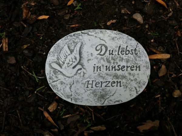 Grabschmuck große Grabplatte "Du lebst in unseren Herzen " Steinguss Grab – Bild 3