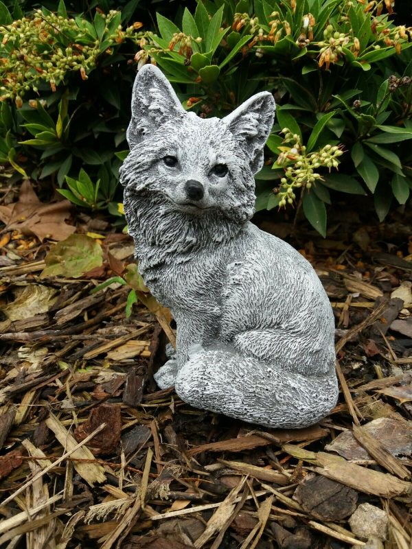 Steinfigur Fuchs (2) sitzend Steinguss Frostfest Wetterfest Garten Deko