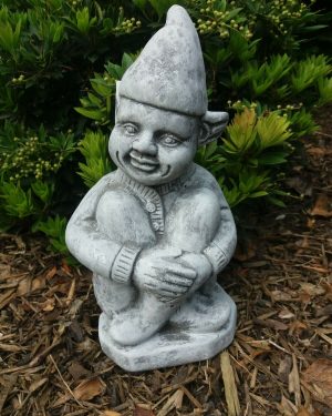Steinfigur Troll sitzend 33cm Frostfest Steinguss Garten Deko Gnom
