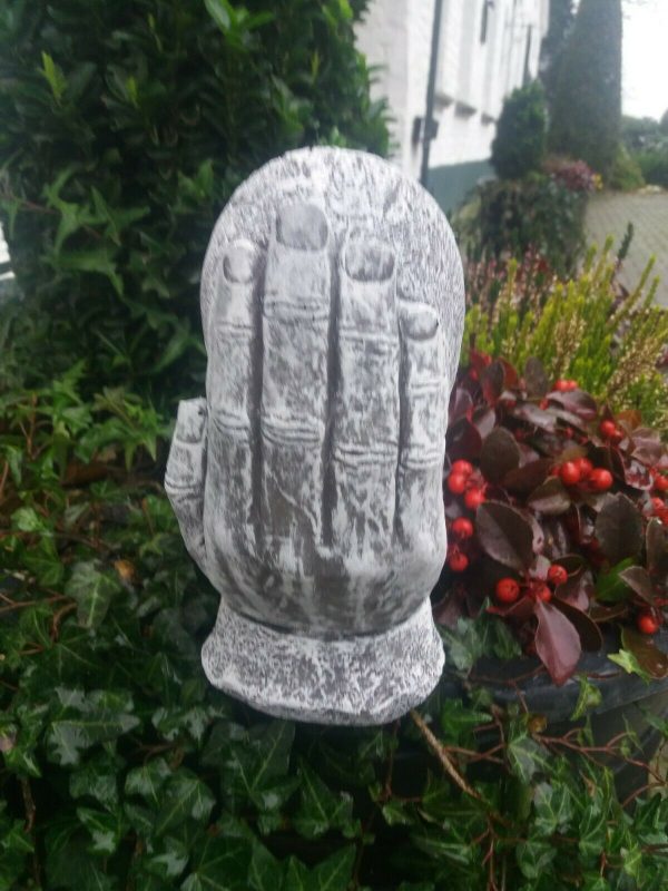 Steinfigur Grabschmuck großes Herz in Händen "Ich vermisse Dich" Frostfest Grab – Bild 4