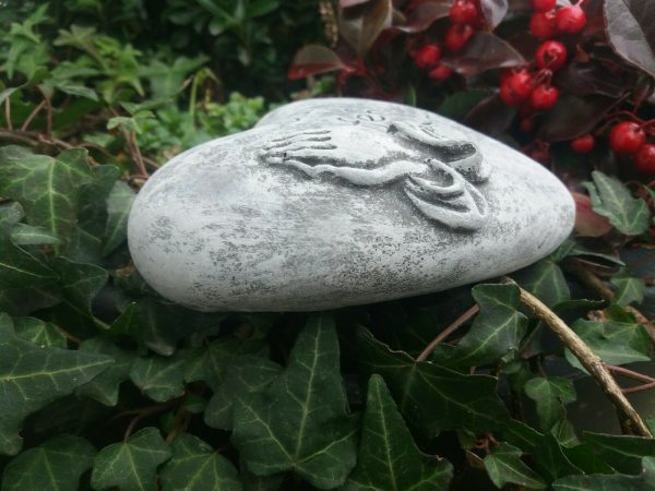 Steinfigur Grabschmuck Herz "Du fehlst uns" Frostfest Wetterfest Grab Deko – Bild 5