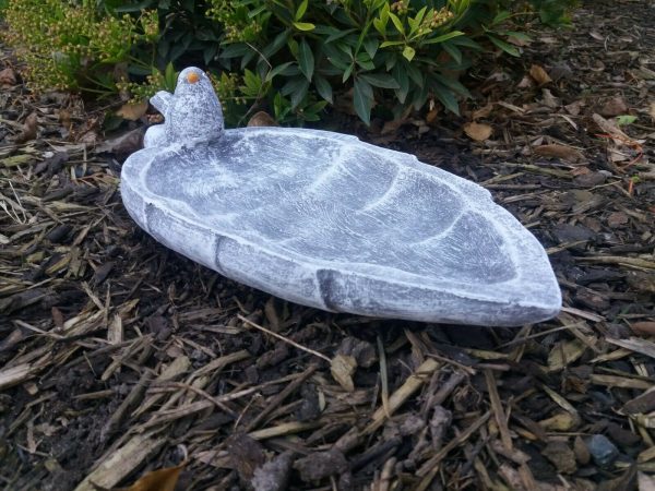 schöne Vogeltränke Blatt mit Vogel Steinguss Frostfest Wetterfest Garten Deko – Bild 3