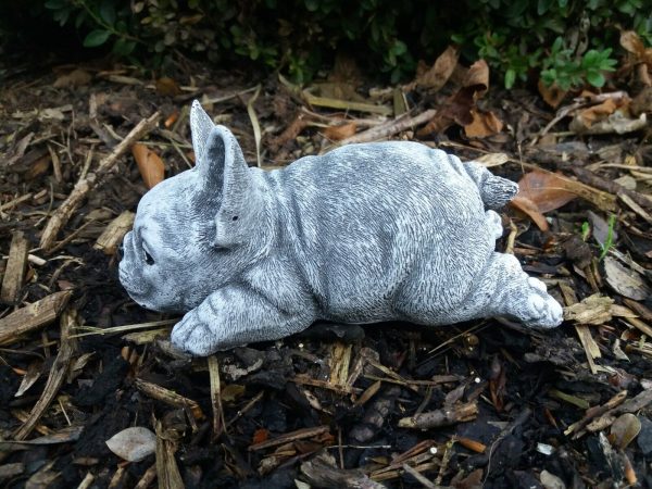 Steinfigur süße französische Bulldogge liegend Frostfest Haustier Hund Dogge – Bild 4