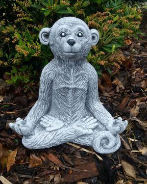 Steinfigur Yoga Affe Meditation Frostfest Wetterfest meditieren Garten