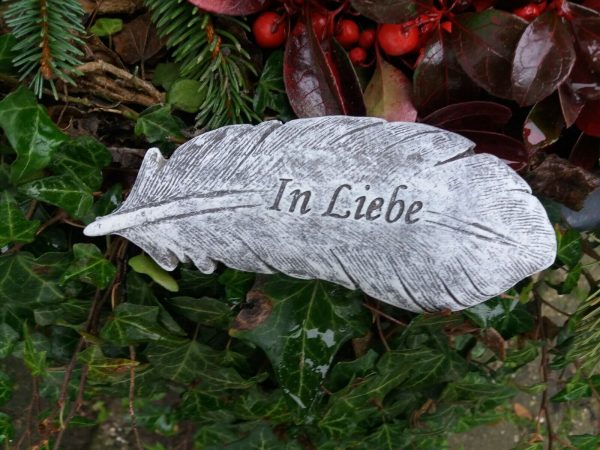 Steinfigur Grabschmuck Feder "In Liebe" Frostfest Grab Deko Trauer – Bild 3