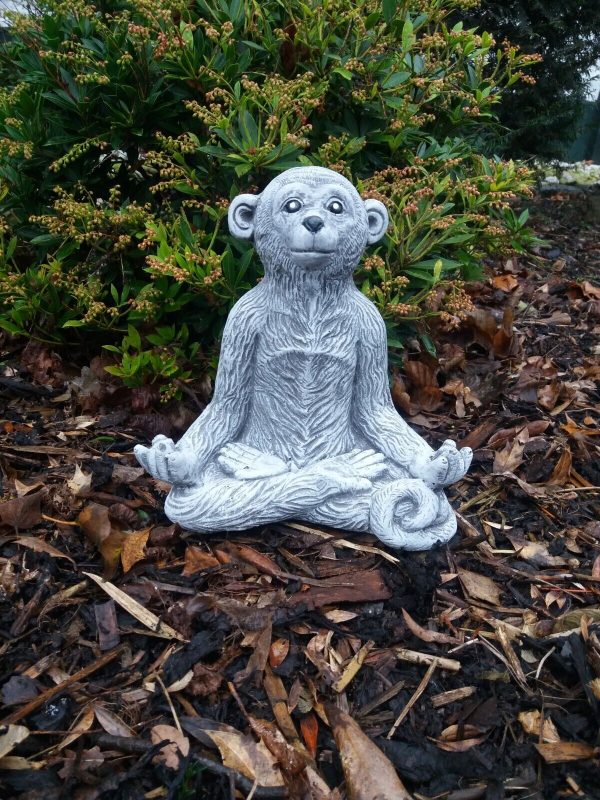 Steinfigur Yoga Affe Meditation Frostfest Wetterfest meditieren Garten – Bild 3