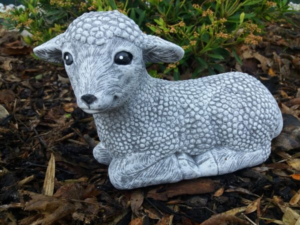 Steinfigur schönes Schaf liegend Lamm Steinguss Frostfest Wetterfest Garten – Bild 6