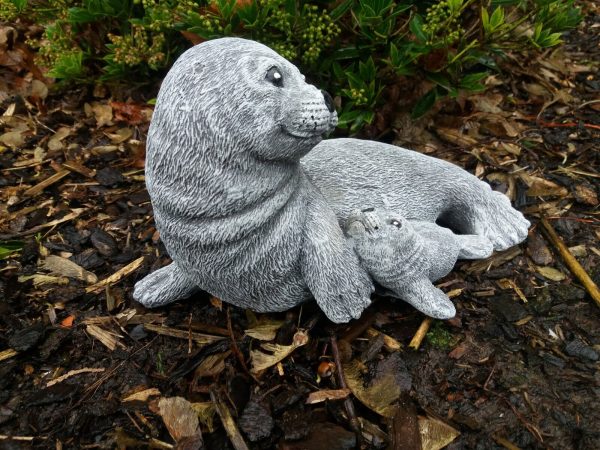 Steinfigur Robbenmutter mit Kind Frostfest Wetterfest Steinguss Garten Deko – Bild 6