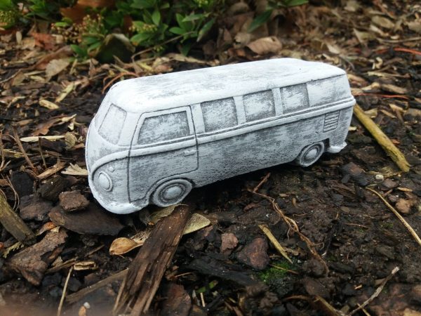 Steinfigur kleiner Bulli Bus Retroauto Frostfest Garten Deko Gartenfigur – Bild 2